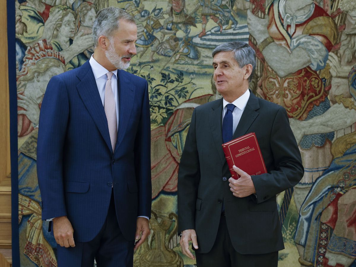 Foto: El rey Felipe recibe al presidente del Tribunal Constitucional, Pedro José González-Trevijano, el pasado septiembre. (EFE/J. J. Guillén)