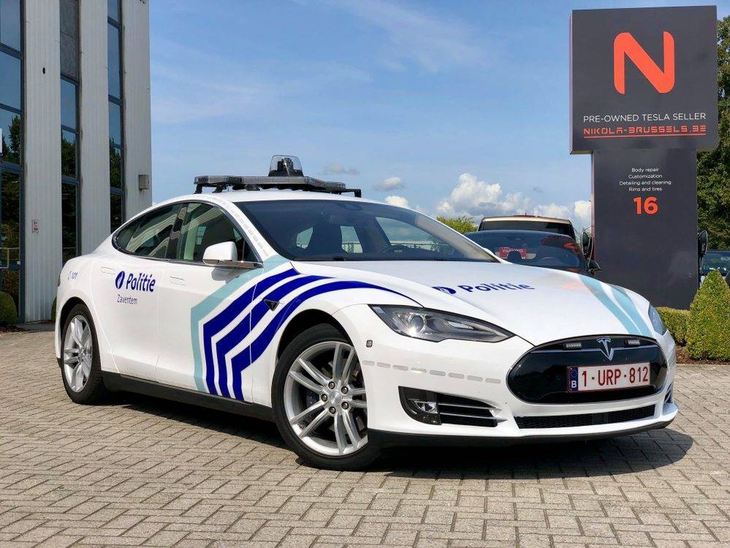 Fotografía facilitada por el concesionario del nuevo Tesla de la policía de Zaventem (Wonitrol Carrosserie)