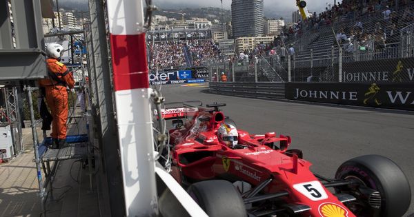 Foto: Sebastian Vettel pilotando su Ferrari en Mónaco. (EFE)