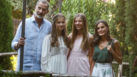 La imagen de la familia perfecta: los Reyes, Leonor y Sofía, en la prensa extranjera  