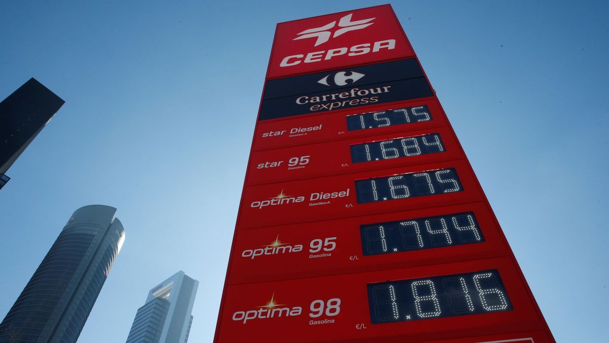 El precio del petróleo se dispara y cada dólar de subida le cuesta 300 millones a España