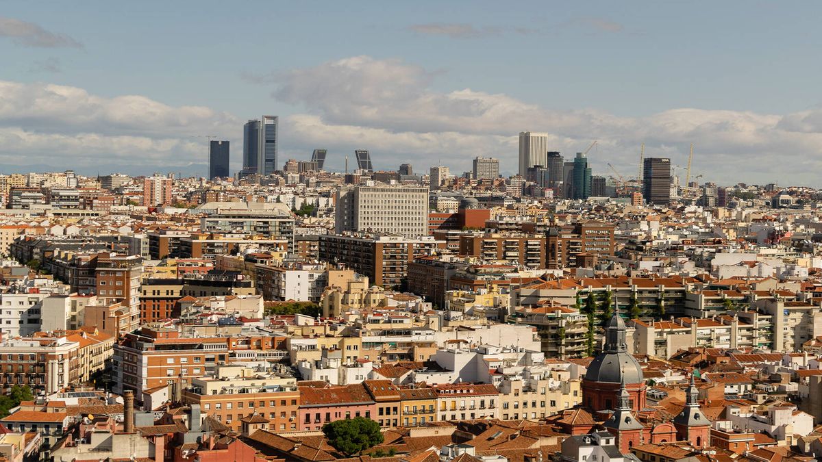 Borrón y cuenta nueva: la vivienda vuelve a subir en Madrid y Barcelona