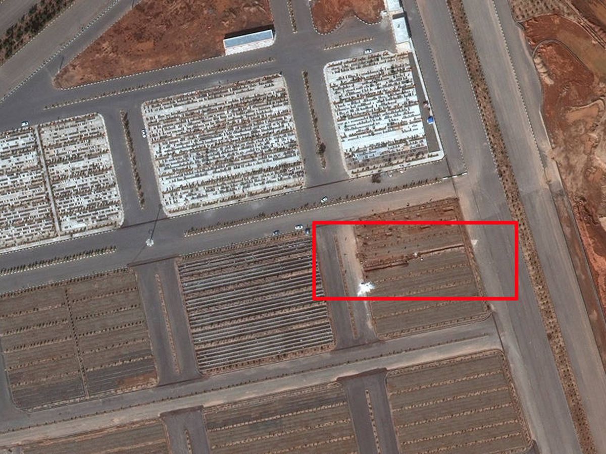 Foto: Las imágenes por satélite revelas las enormes fosas preparadas para víctimas del Covid-19 (Foto: YouTube)