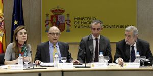 Andalucía se rebela y aprueba sus cuentas 'in extremis' tras ahorrar 500 millones sobre la marcha