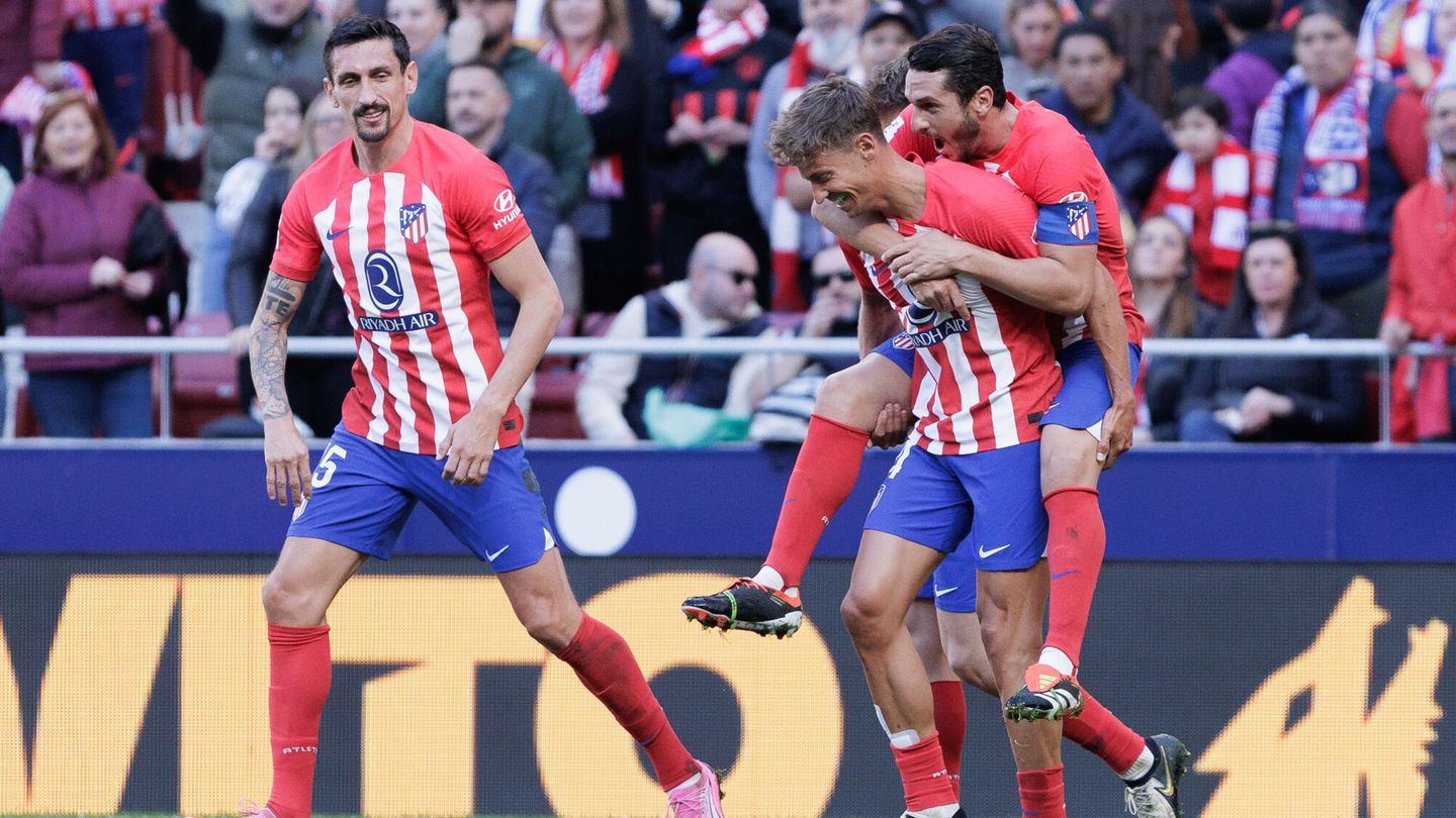 Los jugadores del Atlético celebran un gol ante Las Palmas. (AFP7)