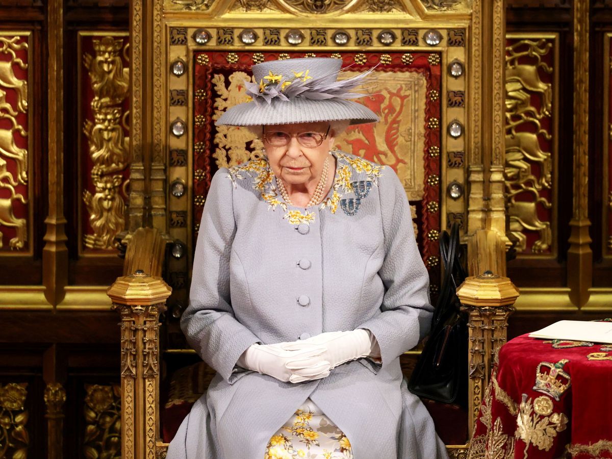 Foto: La reina Isabel, en la apertura del Parlamento. (Reuters)