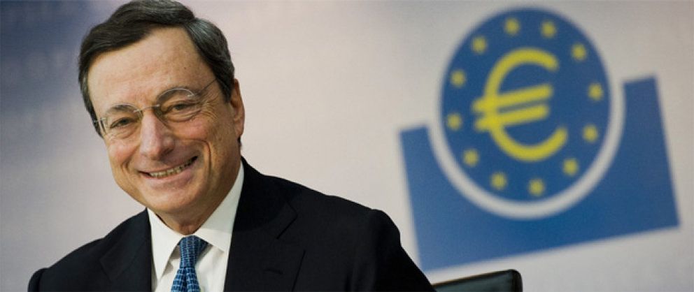 Foto: Draghi estudia “con sumo interés” acudir al Congreso para explicar las decisiones del BCE