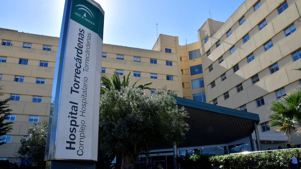 Apartado el director del hospital de referencia de Almería por un posible caso de violencia sexista