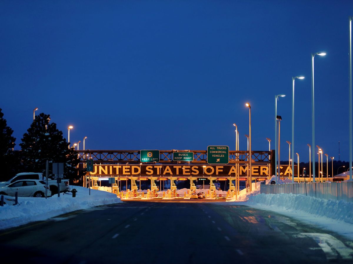Foto: Frontera en Lacolle entre EEUU y Canadá. (Reuters)