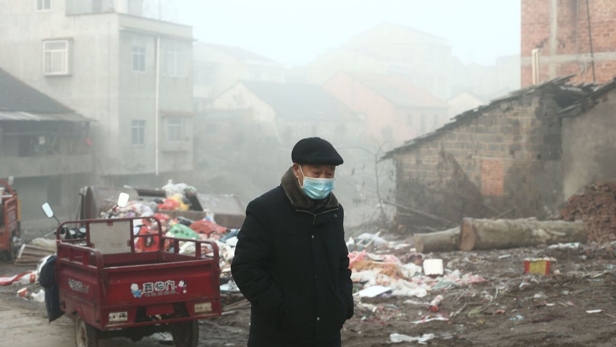 "Grave escasez" de suministros médicos en la zona de China donde brotó el virus