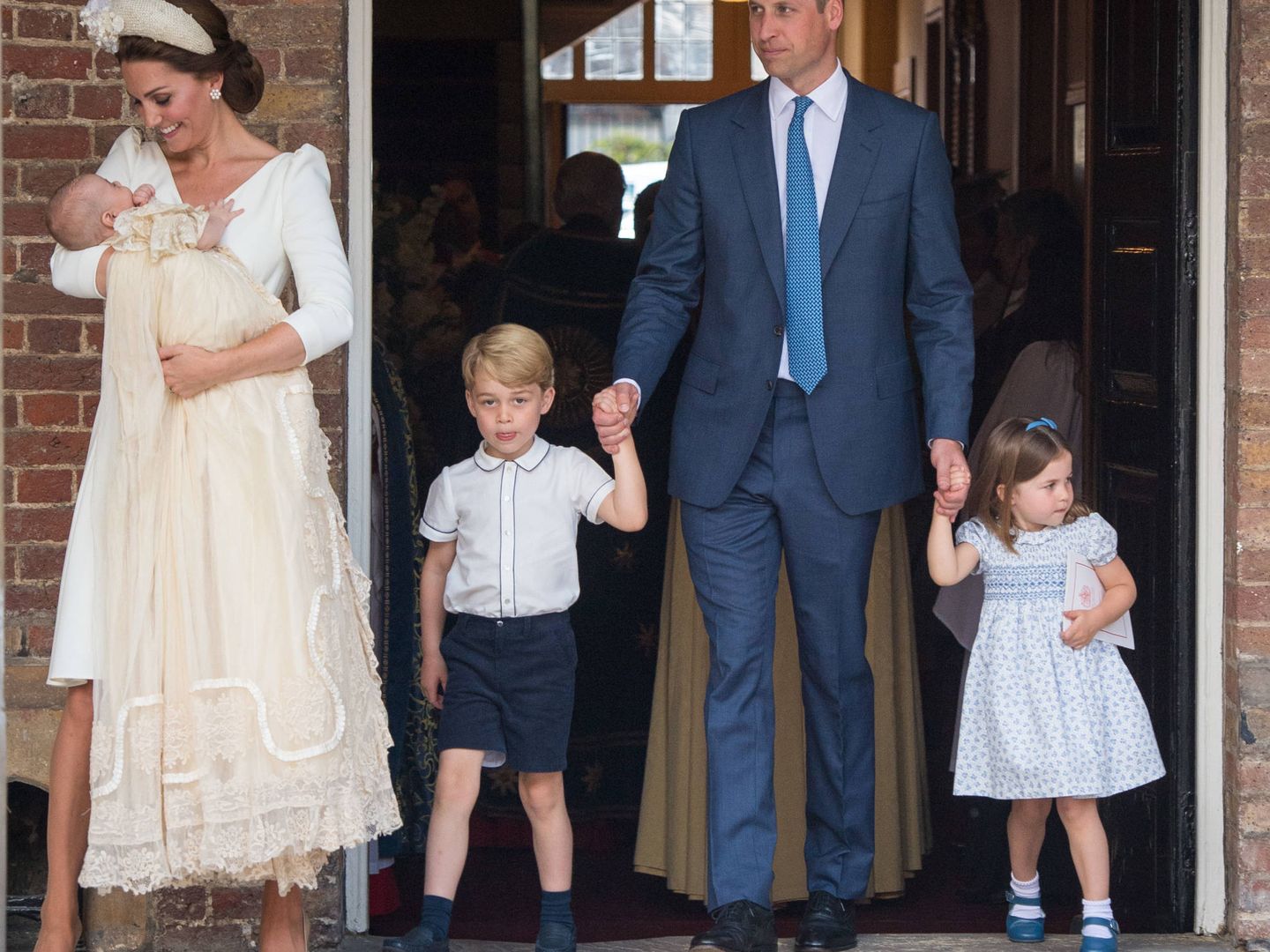 La actual familia al completo: los duques junto a los príncipes George, Louis y Charlotte. (Getty)