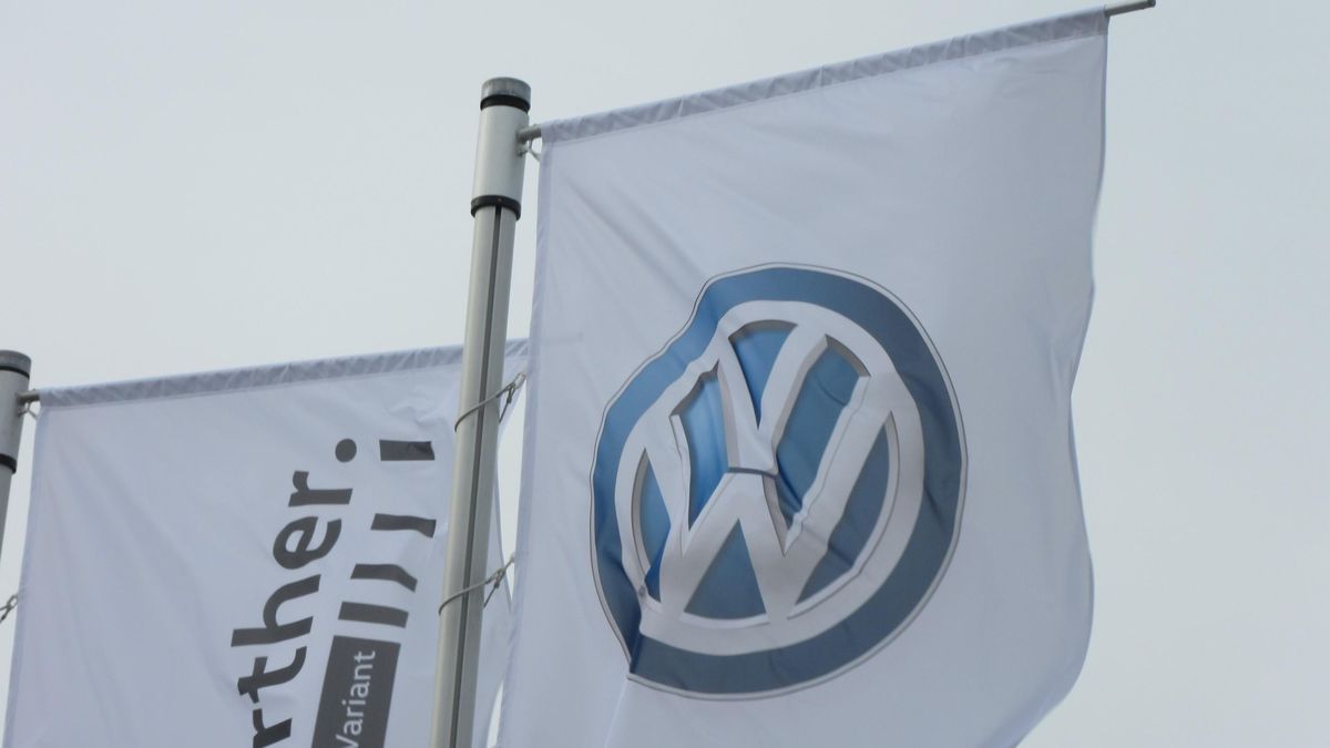 Francia hace leña del árbol caído con Volkswagen