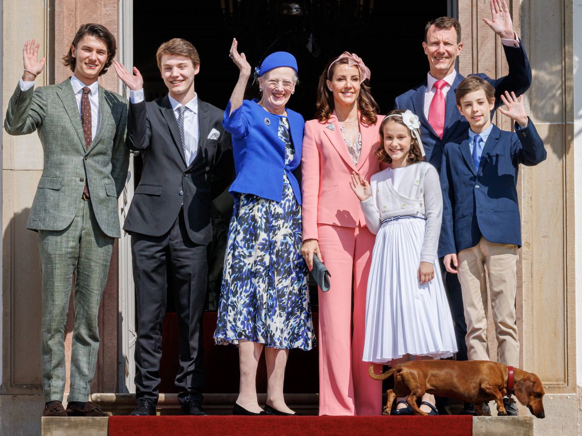 Foto: Margarita de Dinamarca, con Joaquín, sus cuatro hijos y Marie. (Getty/Patrick van Katwijk)