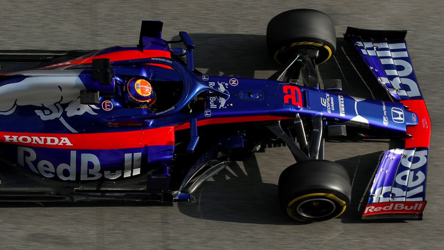 El Toro Rosso de Albon en los test de Barcelona. (Reuters)