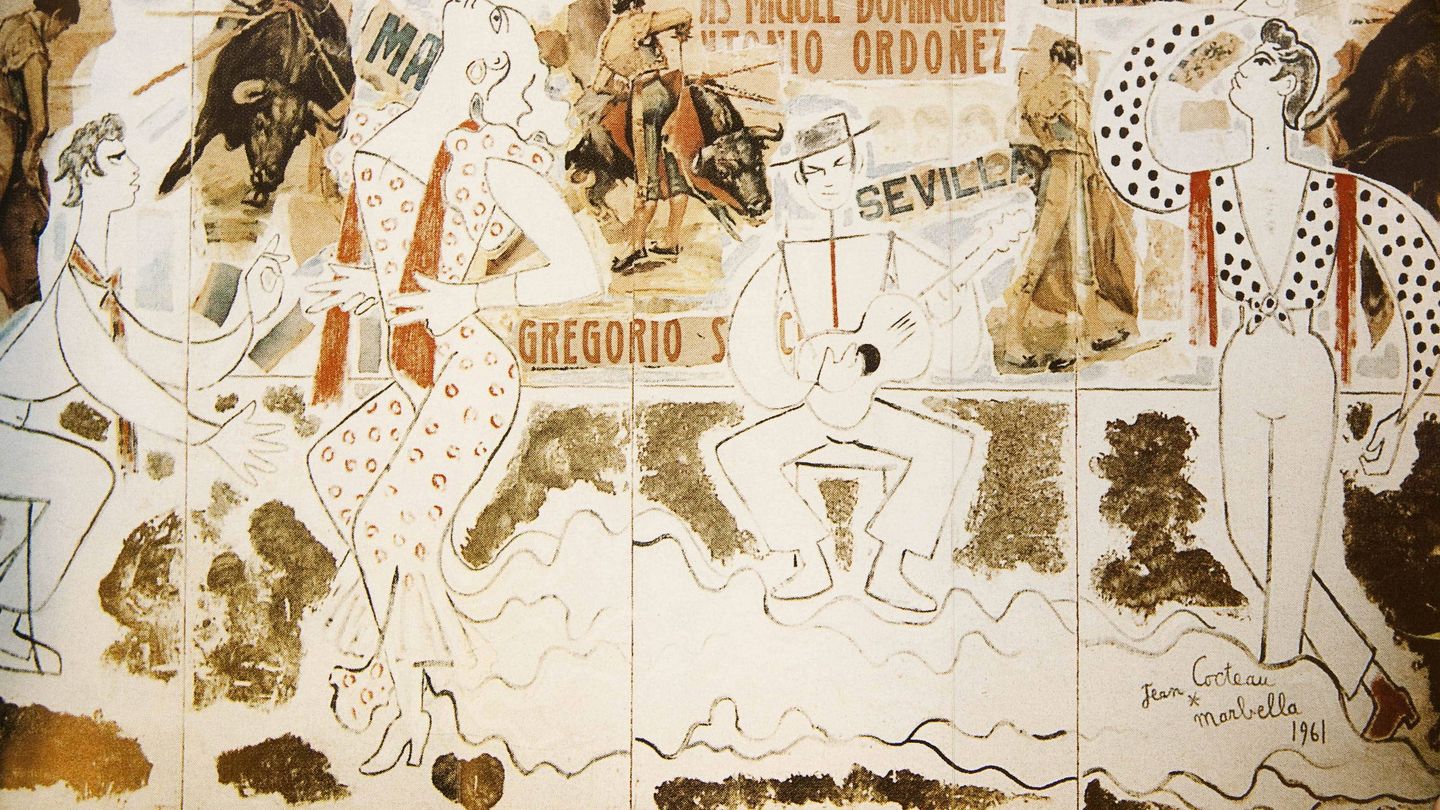 Panel con motivos flamencos y taurinos, que Jean Cocteau pintó para la tienda marbellí de su amiga Ana de Pombo. (EFE)