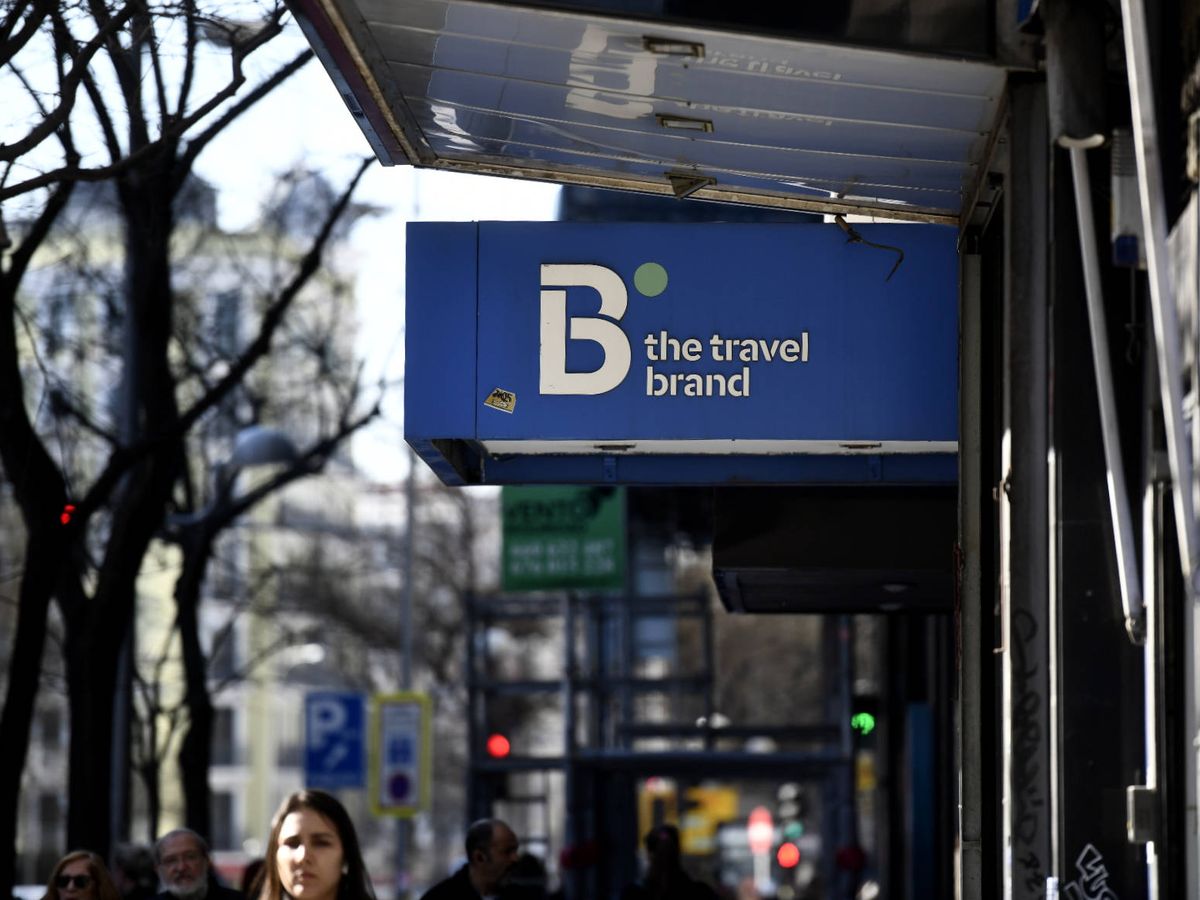 Foto: Rótulo de una oficna de B the travel brand, perteneciente al grupo Barceló.