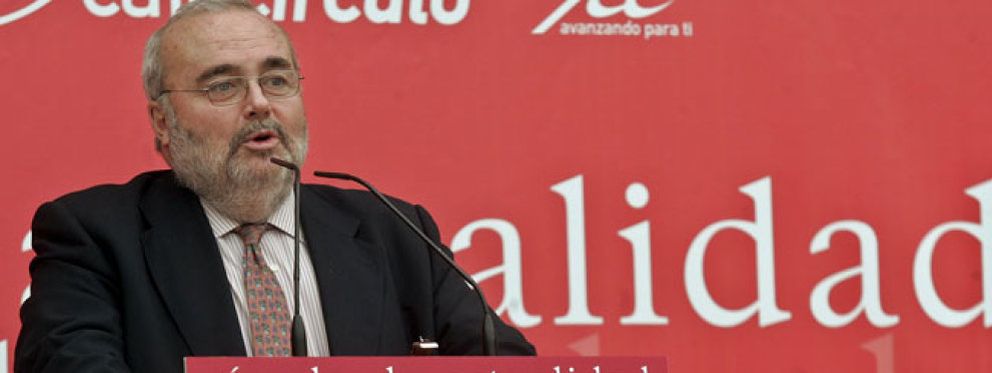 Foto: Gómez Navarro sale al rescate de Zapatero: las Cámaras lanzan una 'megacampaña' contra la crisis