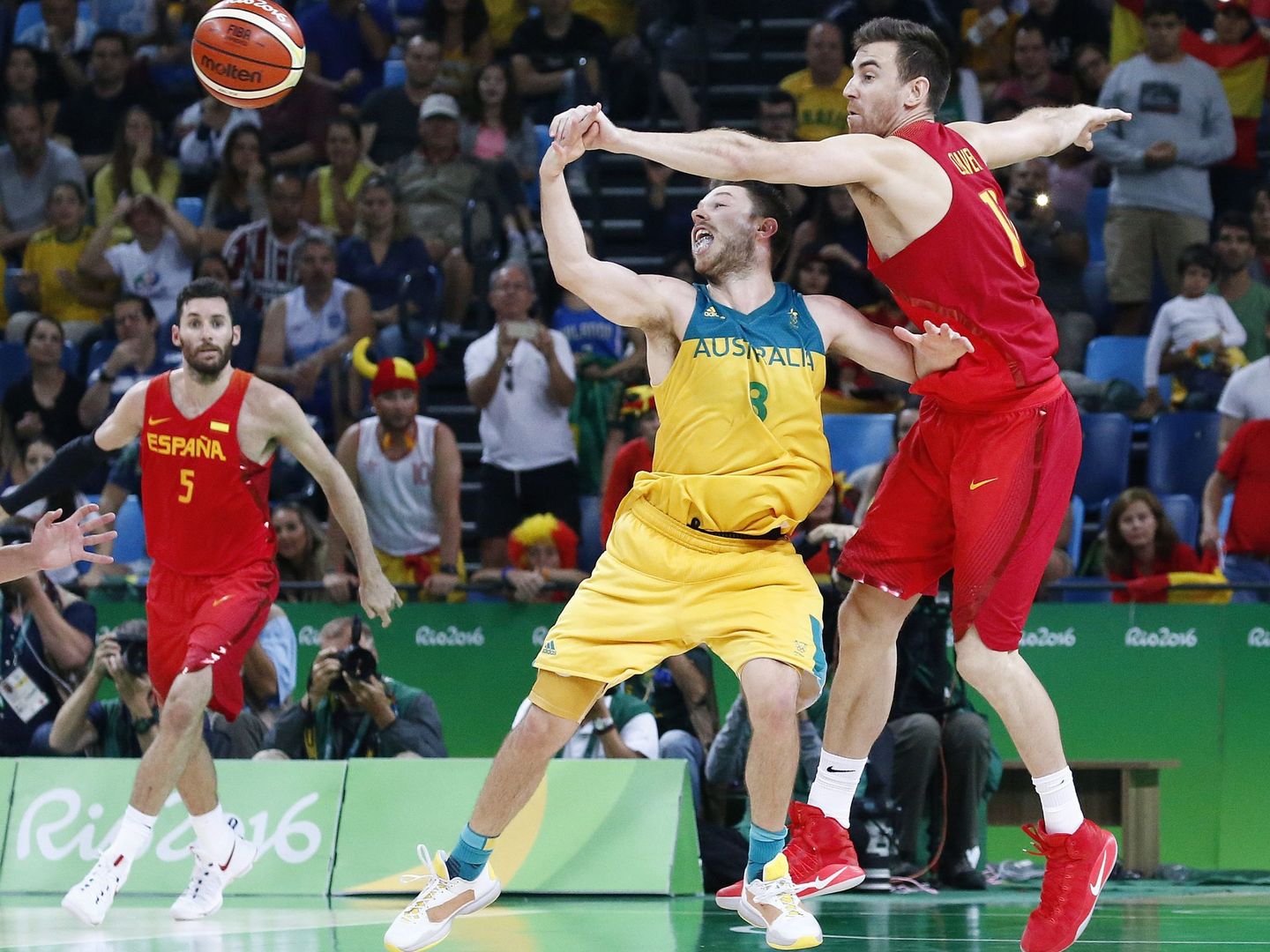 España sufrió para ganar a Australia en el partido por el bronce en los Juegos Olímpicos de Río de Janeiro 2016. (EFE)