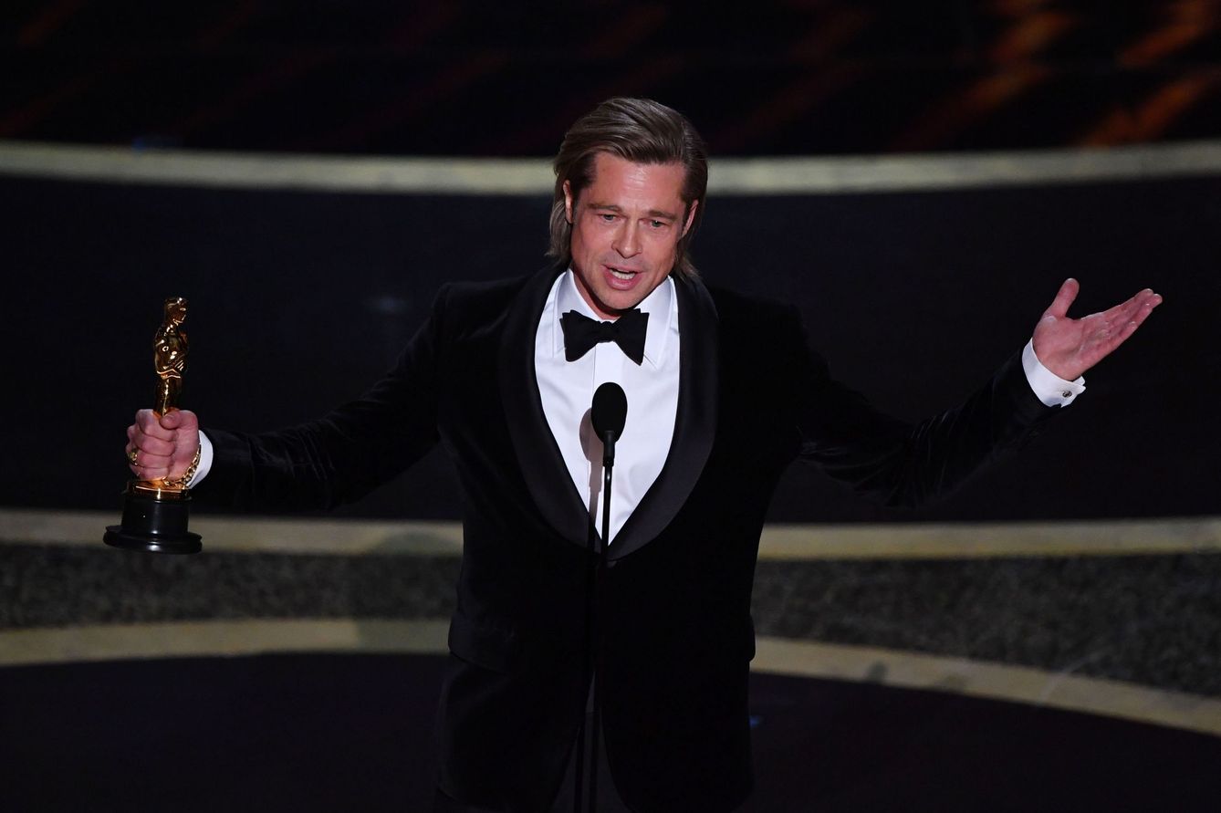 Brad Pitt agradeciendo su Oscar a mejor actor de reparto 2020. (EFE)
