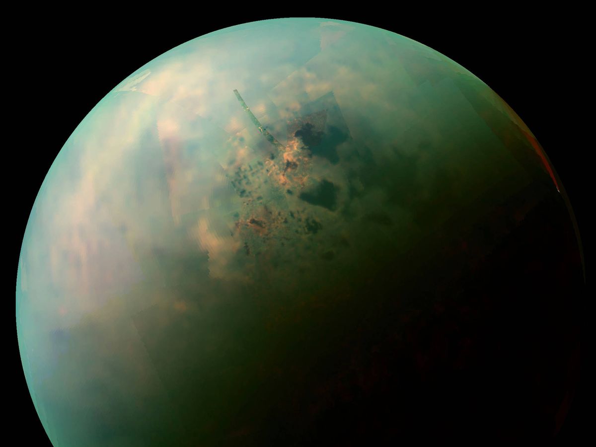 Foto: La NASA halla una rara molécula en Titán, la luna de Saturno: ¿una señal de vida?. (EFE)