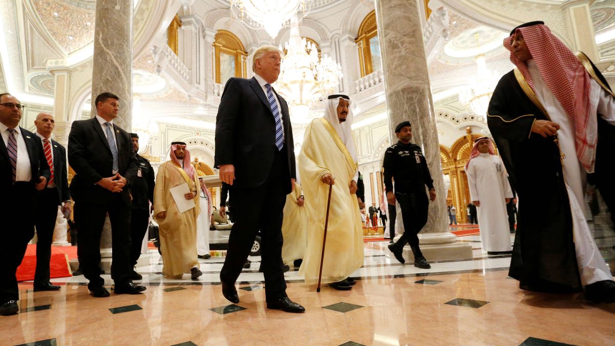 Purgas, más gasto militar y cooperación con Israel: Arabia Saudí da un paso al frente
