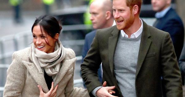 Foto: El príncipe Harry y Megan Markle visitan Brixton. (Imagen: EFE)