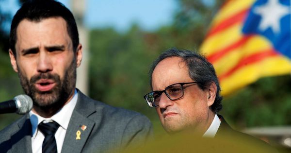 Foto: El president de la Generalitat, Quim Torra, y el presidente del Parlament, Roger Torrent. (EFE)