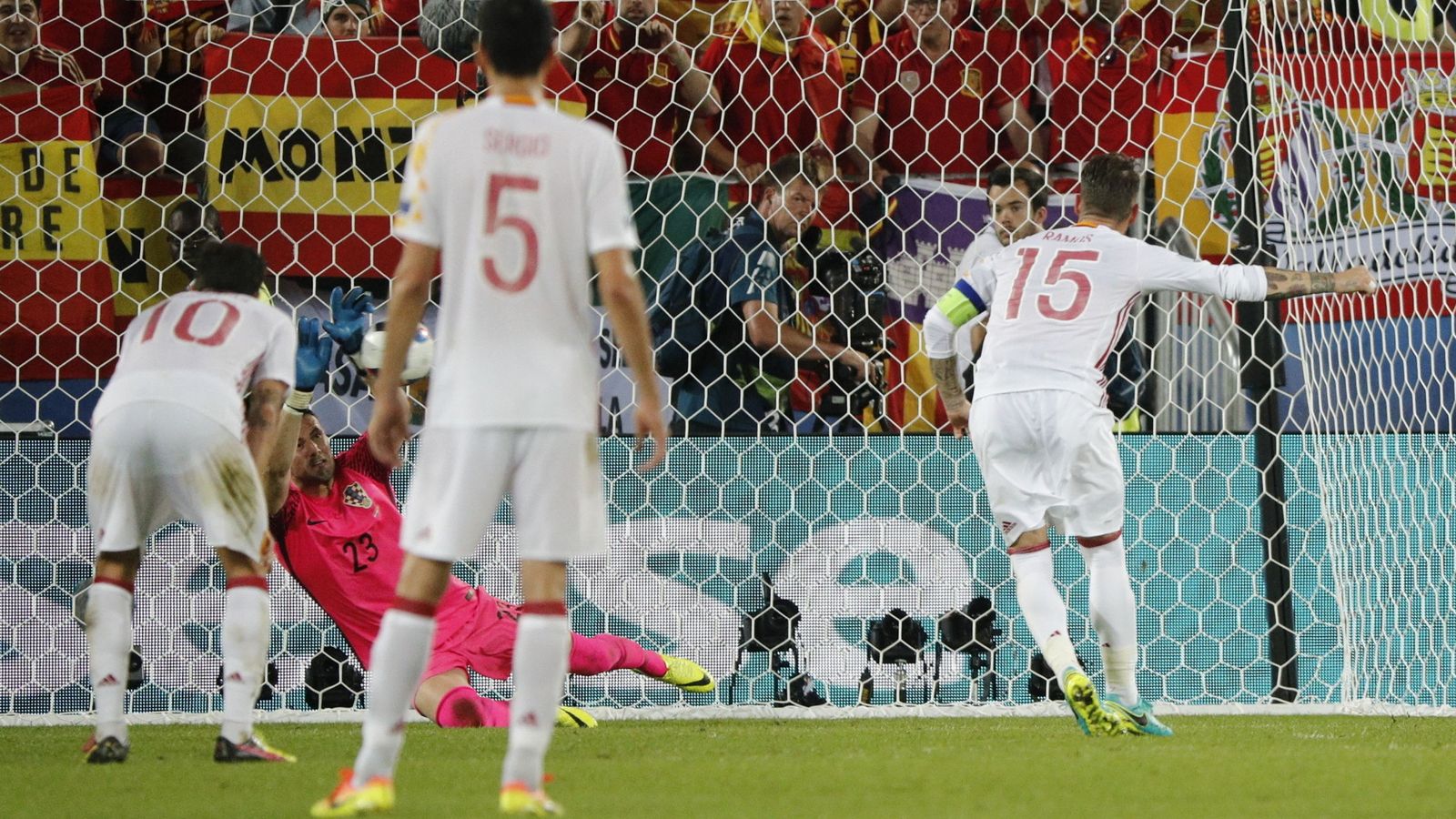 Foto: Ramos falla un penalti contra Croacia (EFE) 