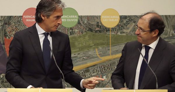 Foto: El ministro de Fomento, Íñigo de la Serna, y el presidente de Distrito Castellana Norte (DCN), Antonio Béjar.