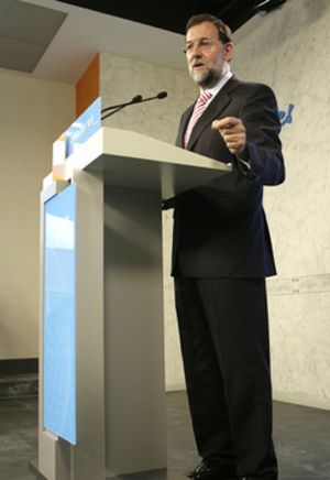 Rajoy: “Estoy satisfecho. Hemos soportado una dura campaña de exclusión”
