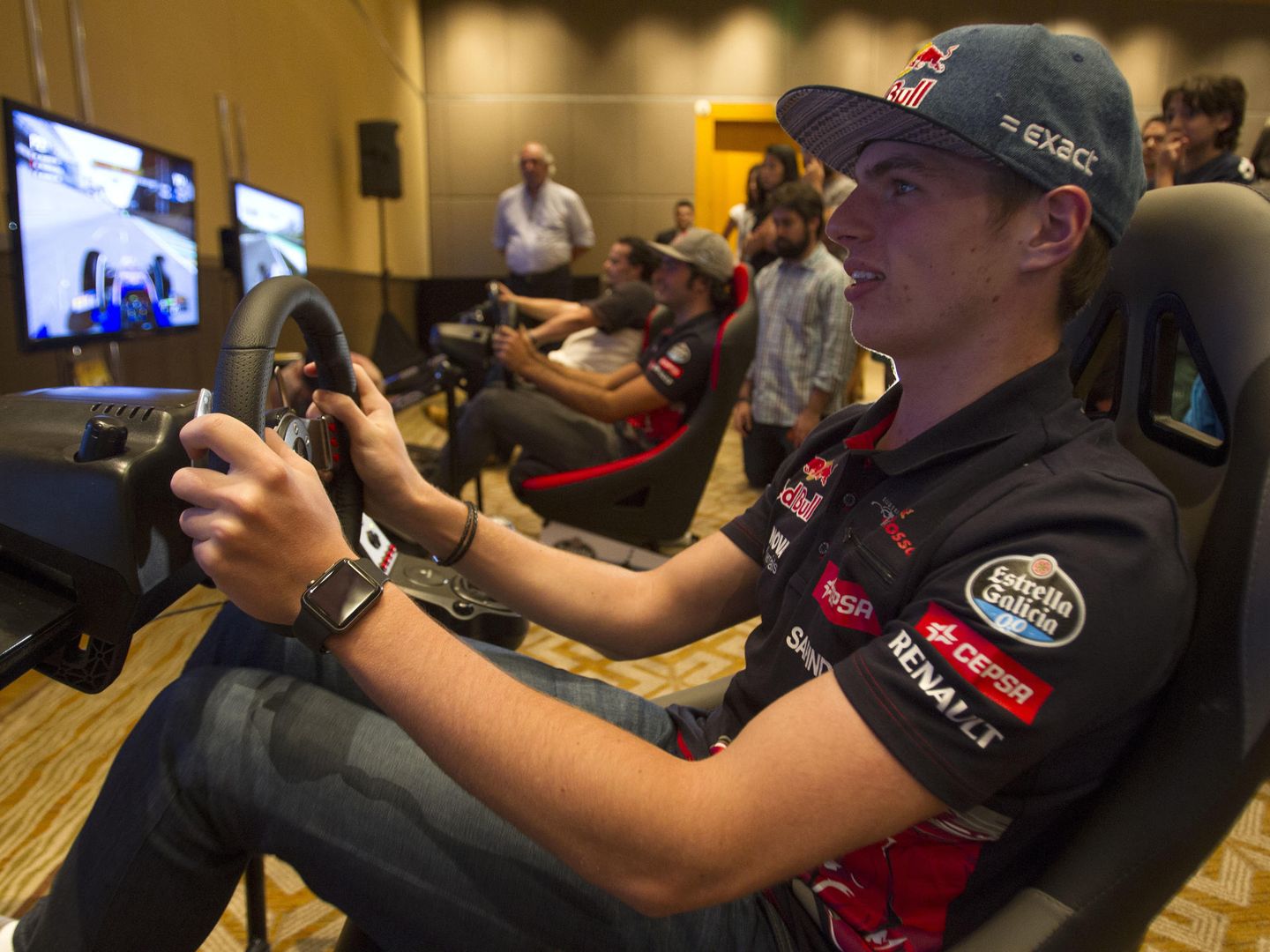 El talento de Verstappen se ha desarrollado con los simuladores, de los que es asiduo (EFE)