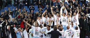 La Lazio se lleva el derbi romano y la Copa de Italia, donde se volvió a hablar de fútbol