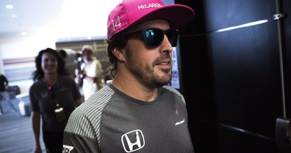 Foto: Antes del GP de Estados Unidos se anunció la renovación de Fernando Alonso con McLaren. (EFE)