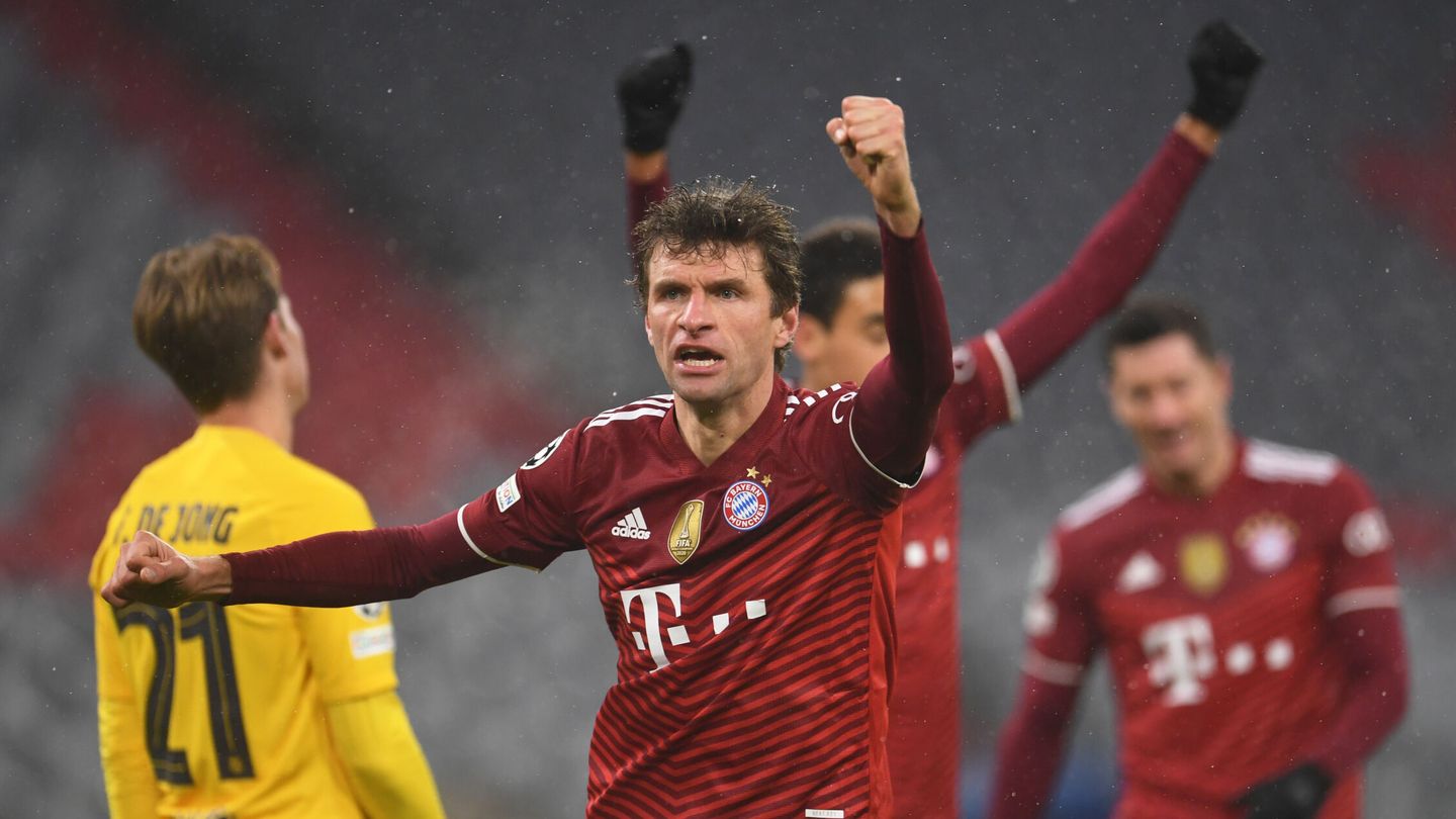 Müller no entiende de jugar a medio gas. (Reuters/Andreas Gebert)