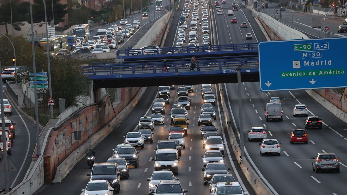 La Eurocámara avala prohibir la venta de coches de gasolina y diésel en 2035