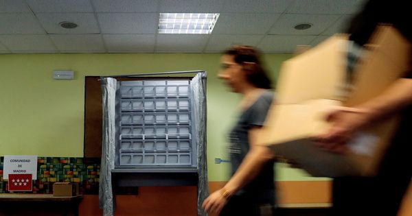 Foto: Colegio electoral en Madrid en las últimas elecciones generales. (EFE)