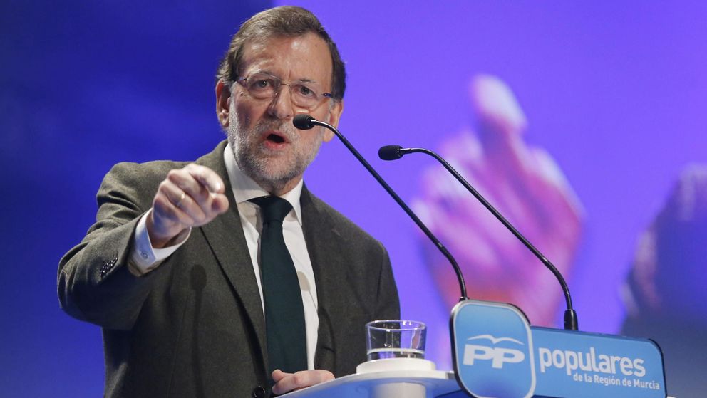 Mariano Rajoy durante su intervención en la clausura de una convención del PP. (EFE)