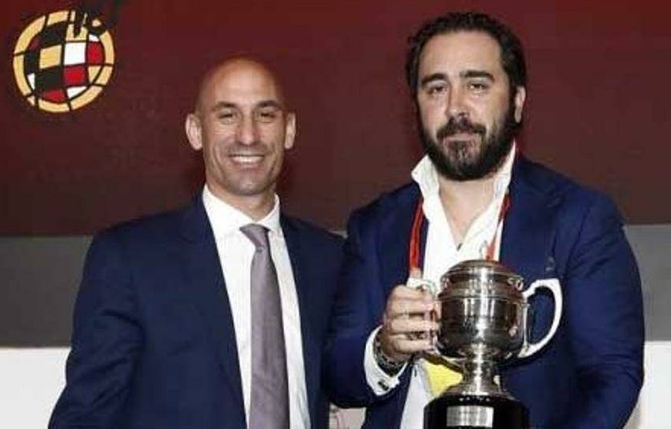 Luis Rubiales, con el presidente del Zamora CF, Víctor de Aldama. (RFEF)