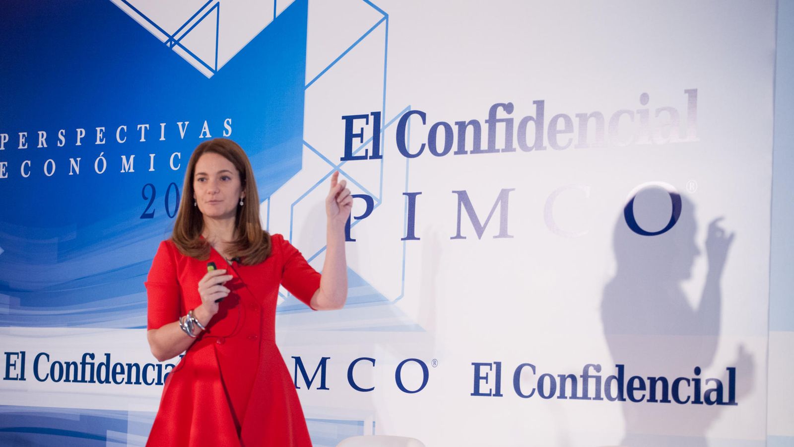 Foto: Geraldine Sundstrom, responsable de distribución estratégica de activos de PIMCO. (Jorge Álvaro Manzano)