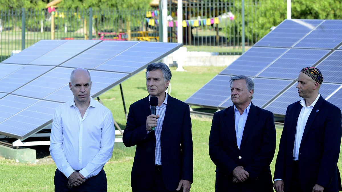 El ministro argentino de Energía responde a los Paradise Papers: "No violé la ley"
