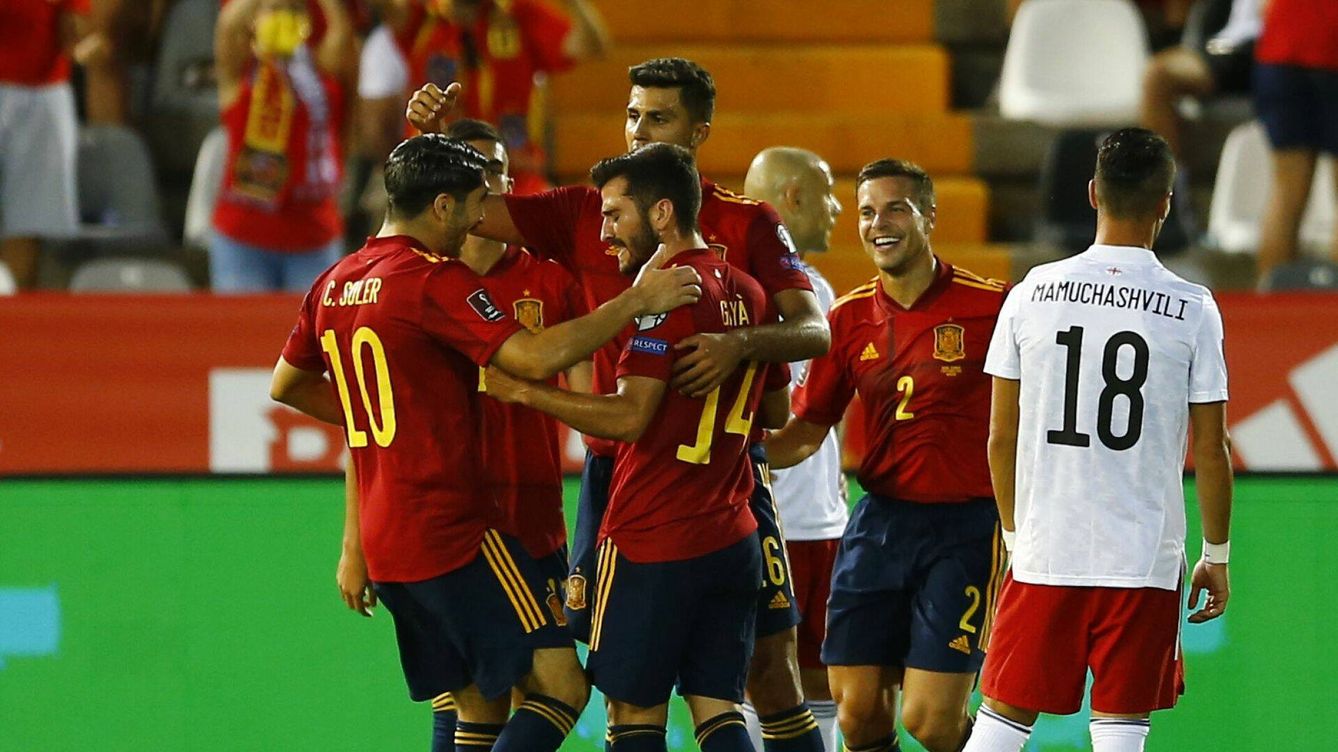 Foto: España celebra su primer gol. (EFE)