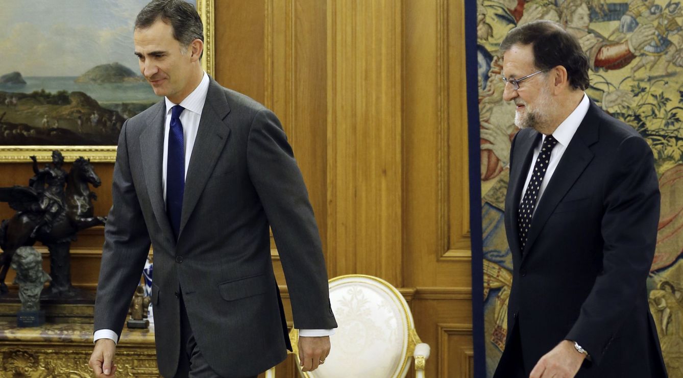 Felipe VI se reunió el pasado viernes con Mariano Rajoy en la Zarzuela. (EFE)