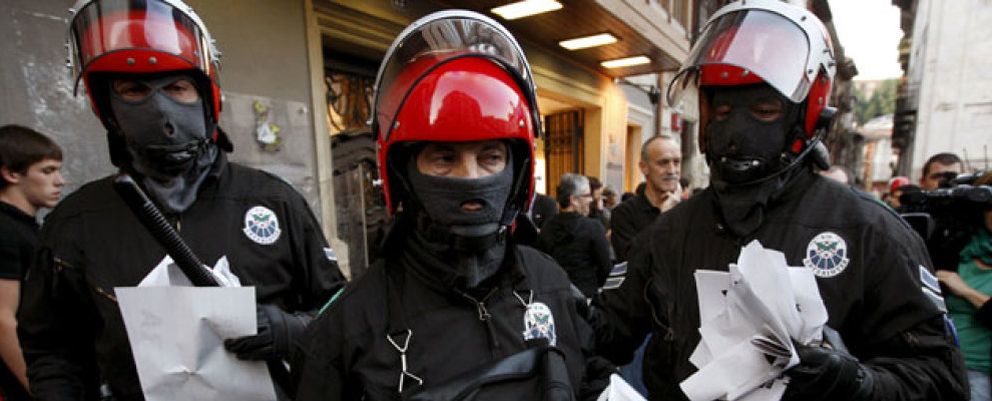 Foto: Los ertzainas podrán jubilarse antes que cualquier policía gracias a un pacto entre PSOE y PNV