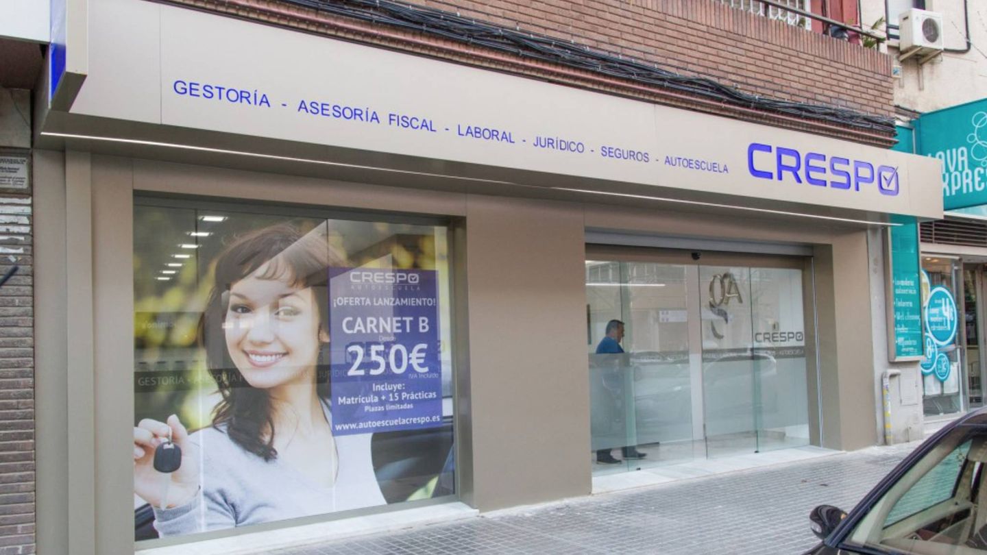 La sede de Gestoría y Asesoría Crespo en Valencia. Una de sus cooperativas acumulará 150 licencias. 