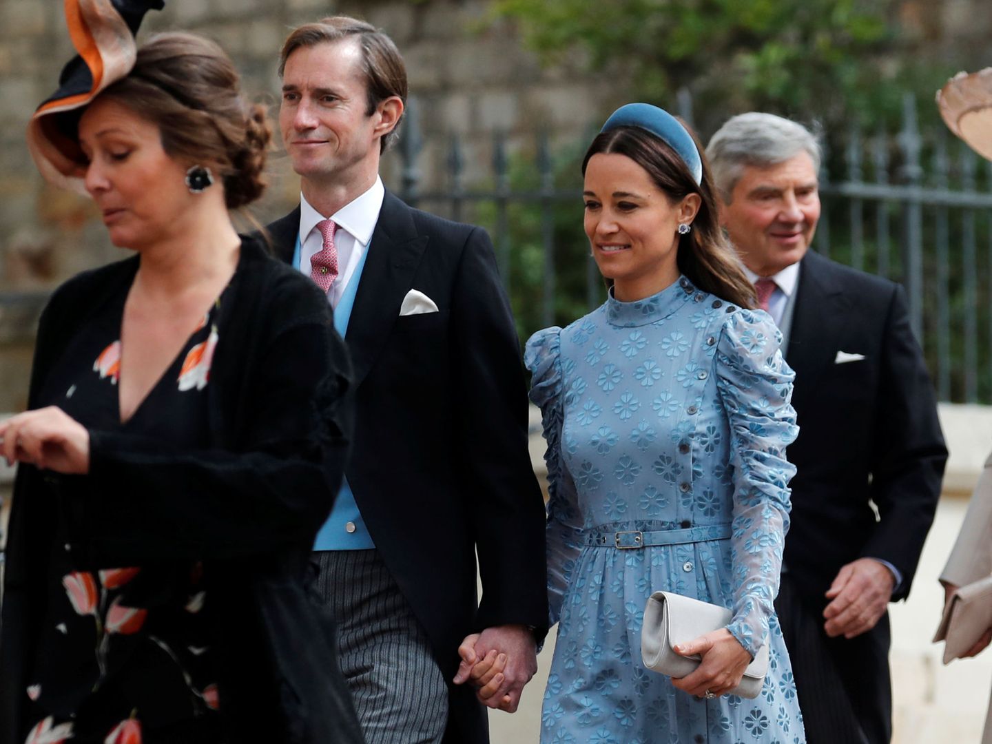 Pippa y su marido llegando a Windsor. (Reuters)