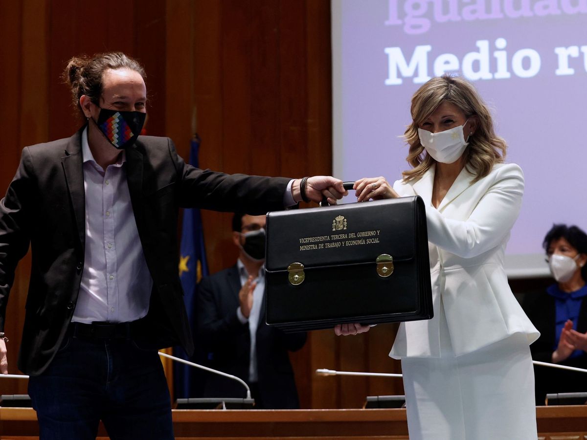 Foto: Pablo Iglesias, durante el traspaso de cartera ministerial a la nueva vicepresidenta tercera, Yolanda Díaz. (EFE) 