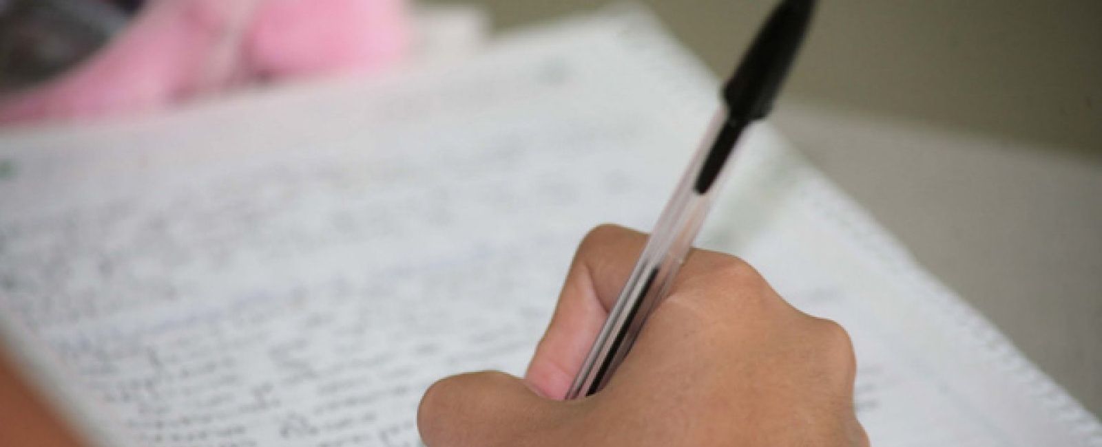 Foto: Lerdos 2.0: "Mi hijo es incapaz de escribir una maldita carta a mano"