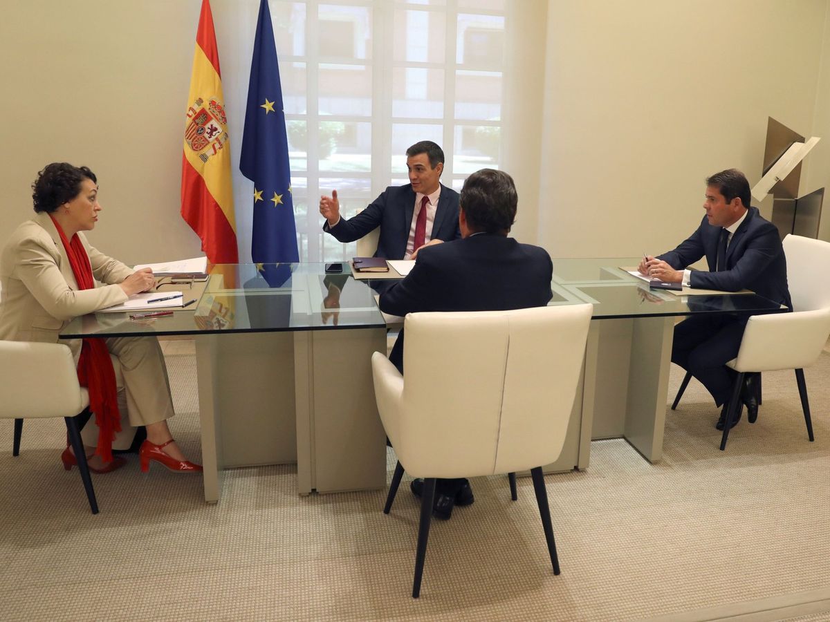 Foto: Pedro Sánchez se reúne con los presidentes de ceoe y cepyme. (EFE)