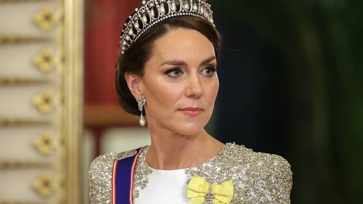 Un toque de azul y sin tiara: las primeras pistas del look de Kate Middleton para la coronación de Carlos III