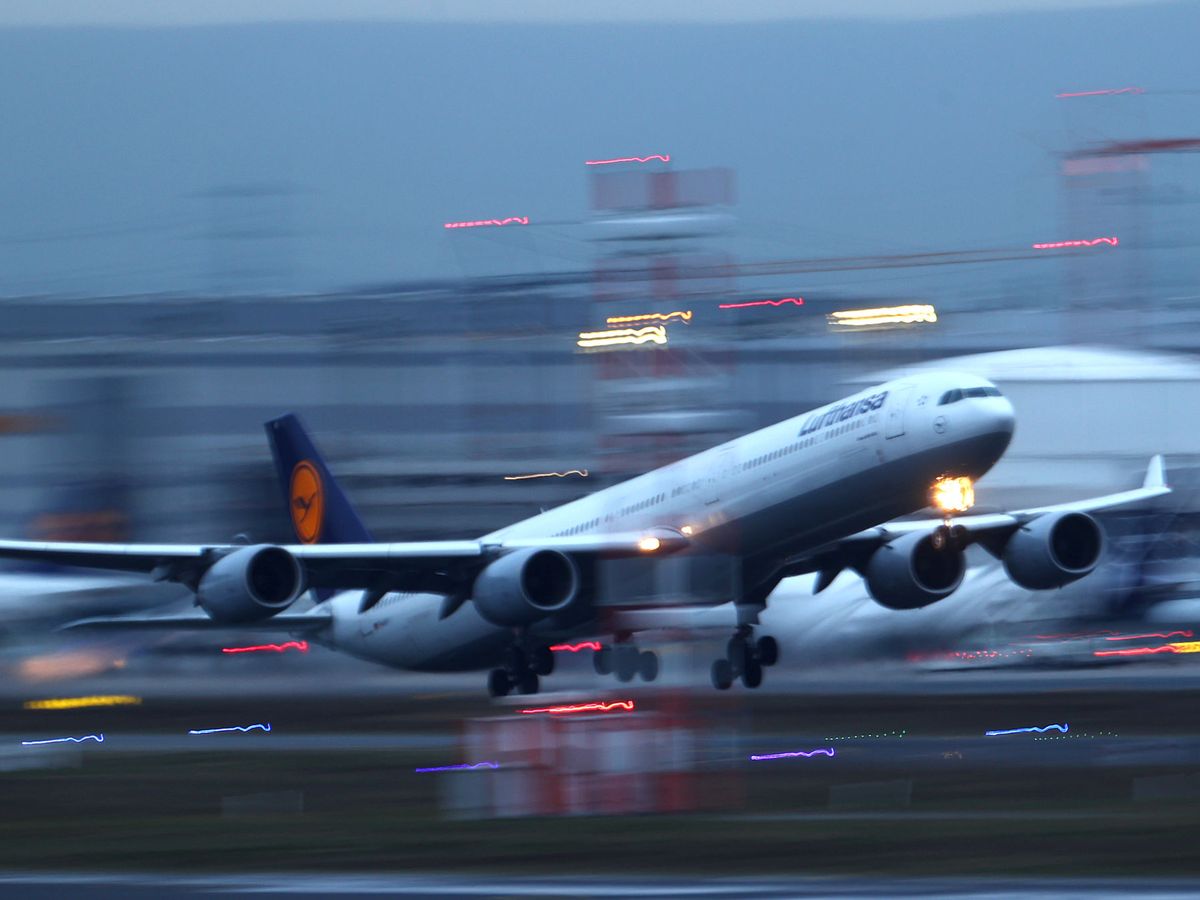 Foto: Un avión en una imagen de archivo. (Reuters)